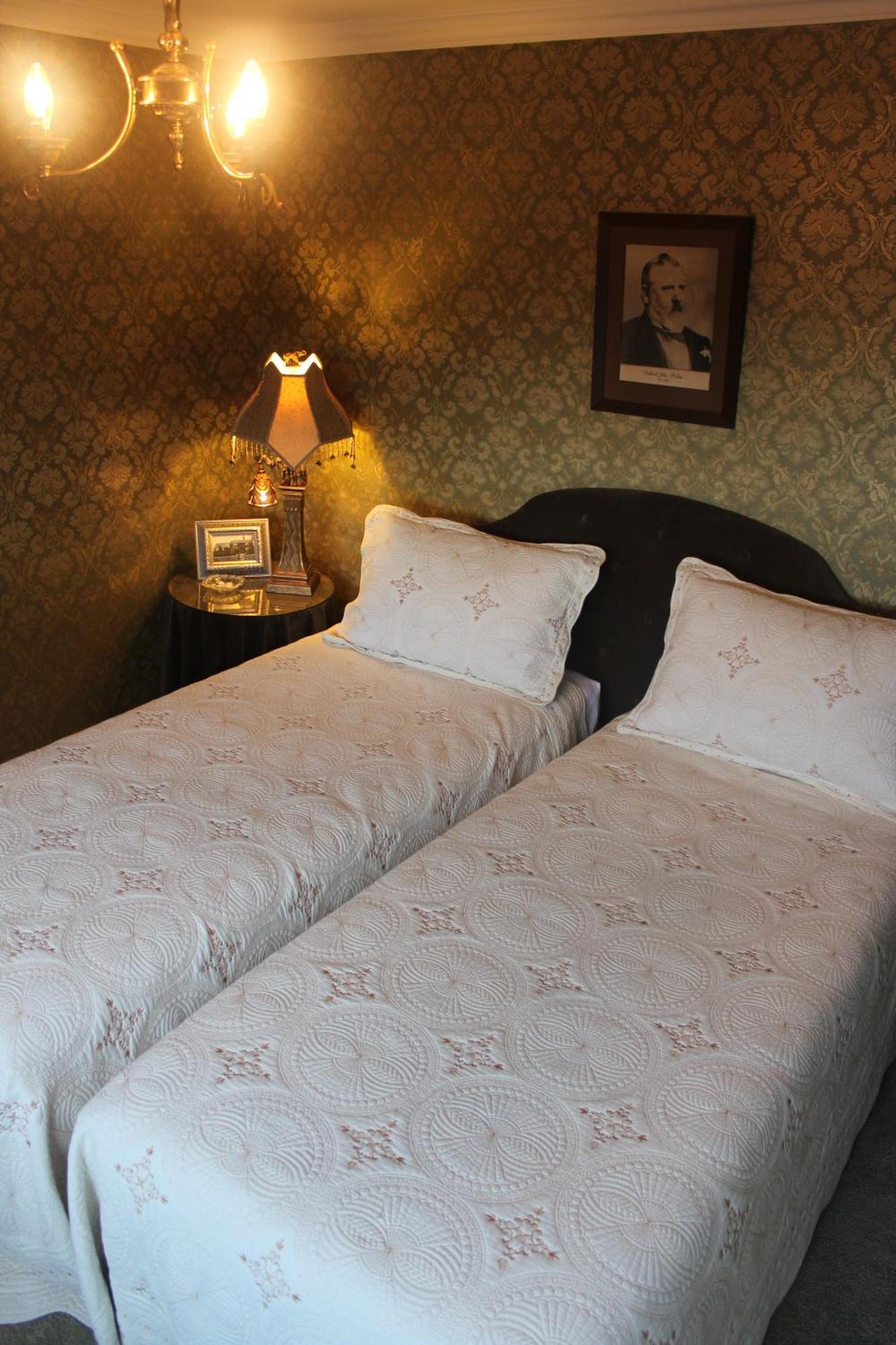 Theatre Royal Hotel Kumara Bilik gambar