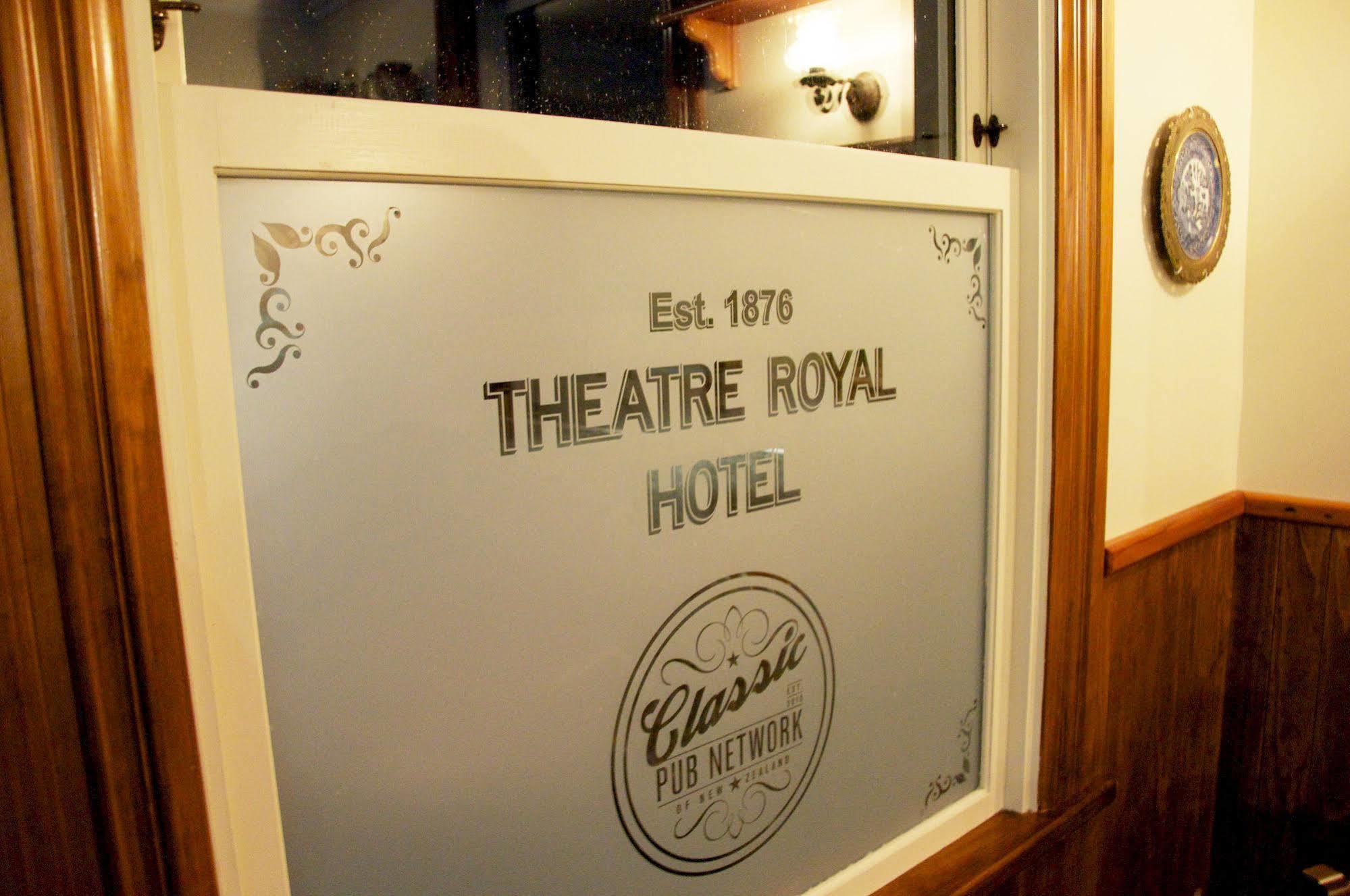 Theatre Royal Hotel Kumara Luaran gambar